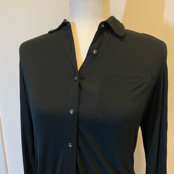 Buttoned Blouse - Picture 2 of 4